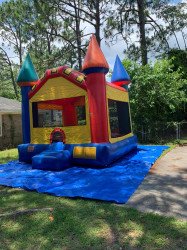 217193948 123424116618497 8311384031302992153 n 1674742098 Castle Bounce House